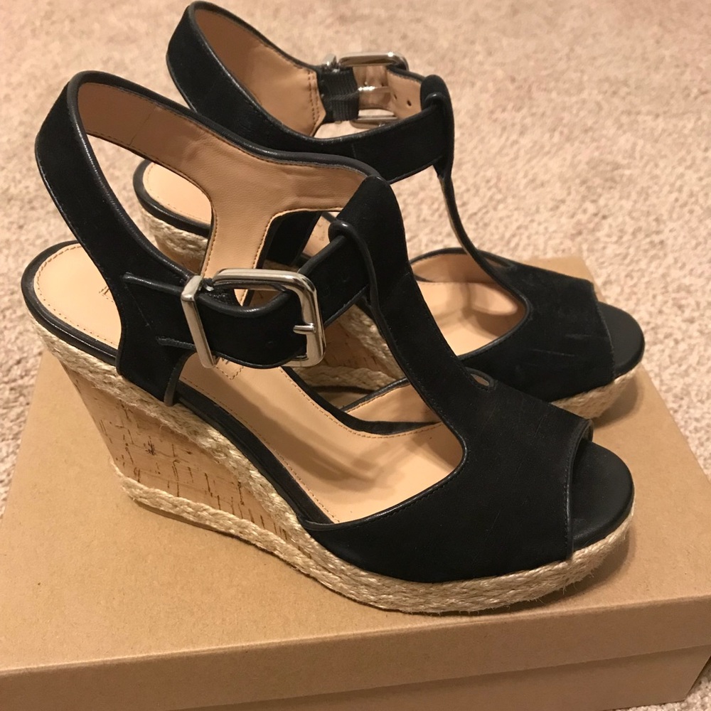 Antonio Melani Size 7 Wedges